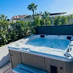 Penthouse - Jacuzzi - Terrace - Parking - 2 Pools Apartment Antibes