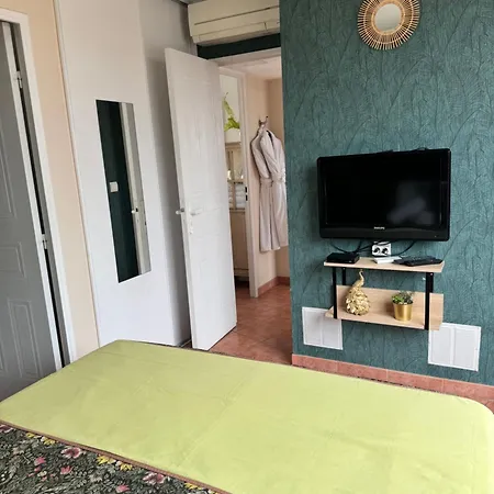 Penthouse - Jacuzzi - Terrace - Parking - 2 Pools Antibes