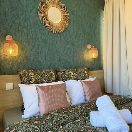 Penthouse - Jacuzzi - Terrace - Parking - 2 Pools Antibes