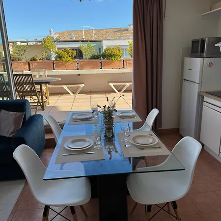 Penthouse - Jacuzzi - Terrace - Parking - 2 Pools