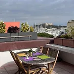 Penthouse - Jacuzzi - Terrace - Parking - 2 Pools Апартаменти