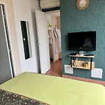 Penthouse - Jacuzzi - Terrace - Parking - 2 Pools Антіб