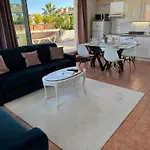 Penthouse - Jacuzzi - Terrace - Parking - 2 Pools Апартаменти Антіб