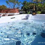 Penthouse - Jacuzzi - Terrace - Parking - 2 Pools * Антіб