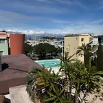 Penthouse - Jacuzzi - Terrace - Parking - 2 Pools Апартаменти *