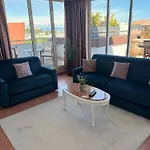 Penthouse - Jacuzzi - Terrace - Parking - 2 Pools アパート アンティーブ