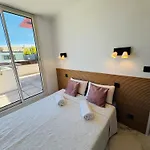 Апартаменти Penthouse - Jacuzzi - Terrace - Parking - 2 Pools *