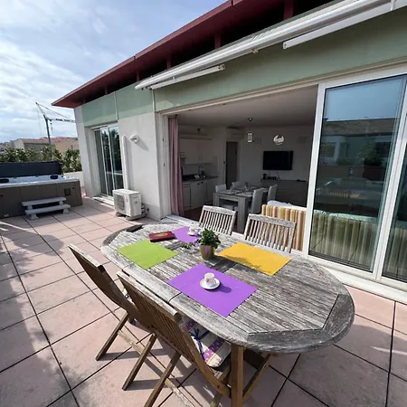 Penthouse - Jacuzzi - Terrace - Parking - 2 Pools Appartement Antibes