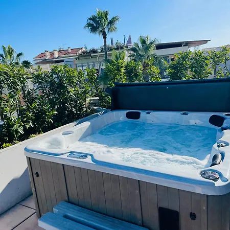 Penthouse - Jacuzzi - Terrace - Parking - 2 Pools 公寓 昂蒂布