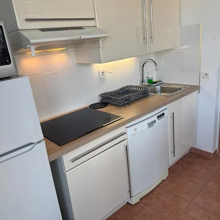 Penthouse - Jacuzzi - Terrace - Parking - 2 Pools