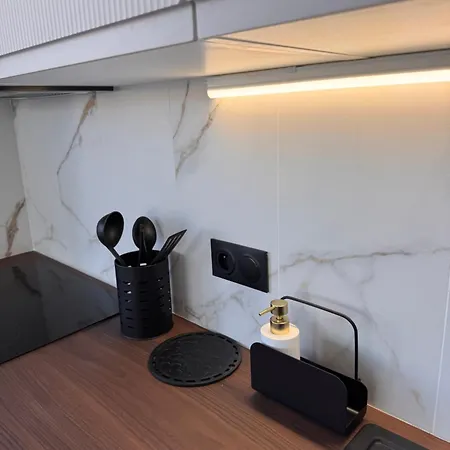 Penthouse - Jacuzzi - Terrace - Parking - 2 Pools