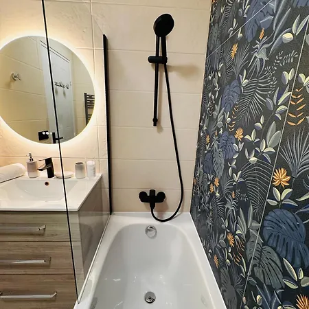 公寓 Penthouse - Jacuzzi - Terrace - Parking - 2 Pools *
