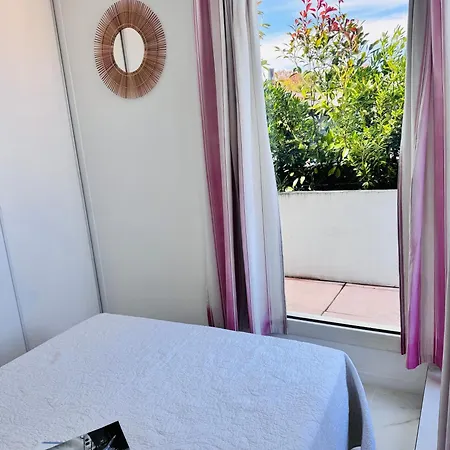 Διαμέρισμα Penthouse - Jacuzzi - Terrace - Parking - 2 Pools *