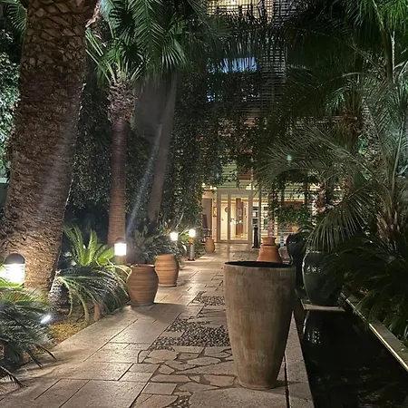 Penthouse - Jacuzzi - Terrace - Parking - 2 Pools
