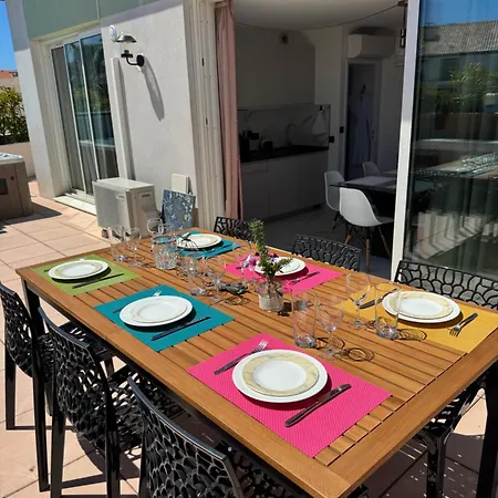 公寓 Penthouse - Jacuzzi - Terrace - Parking - 2 Pools