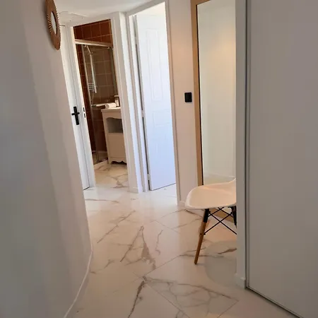 아파트 Penthouse - Jacuzzi - Terrace - Parking - 2 Pools *