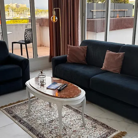 Penthouse - Jacuzzi - Terrace - Parking - 2 Pools * Antibes