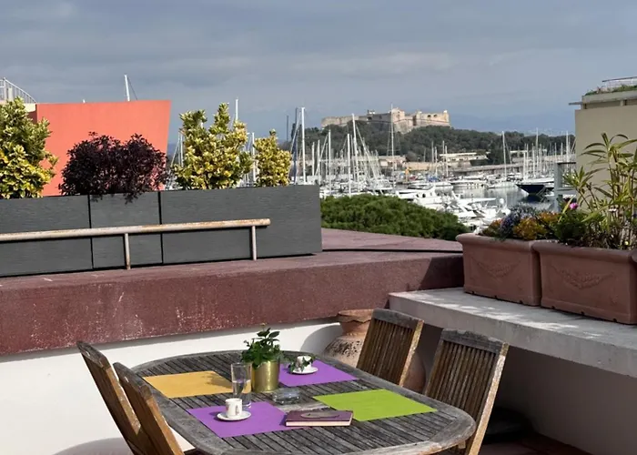 Penthouse - Jacuzzi - Terrace - Parking - 2 Pools Apartment