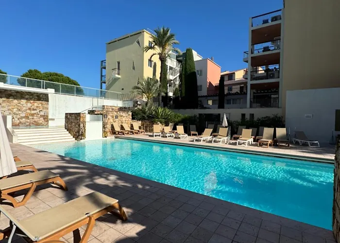 Penthouse - Jacuzzi - Terrace - Parking - 2 Pools Apartamento Antibes