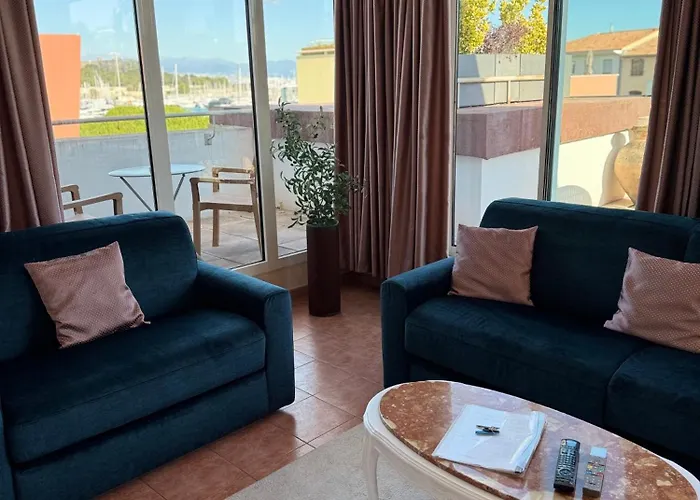 Apartment Penthouse - Jacuzzi - Terrace - Parking - 2 Pools Antibes