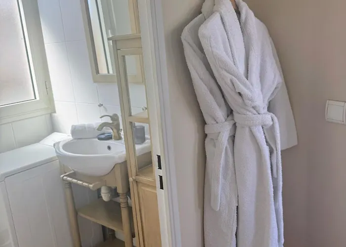 Penthouse - Jacuzzi - Terrace - Parking - 2 Pools Apartment Antibes