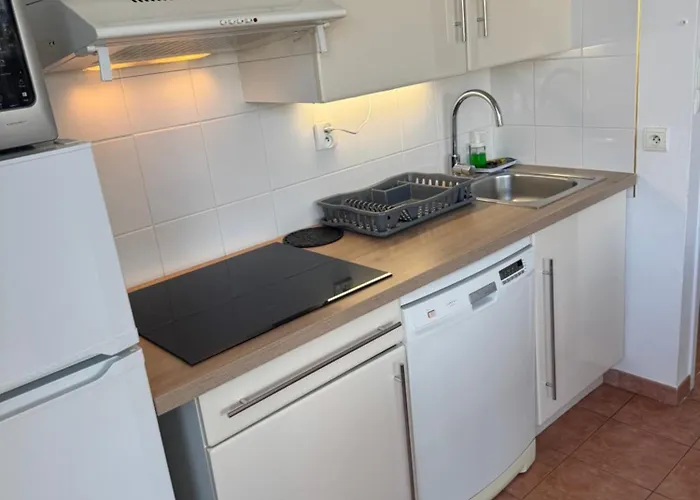 Penthouse - Jacuzzi - Terrace - Parking - 2 Pools